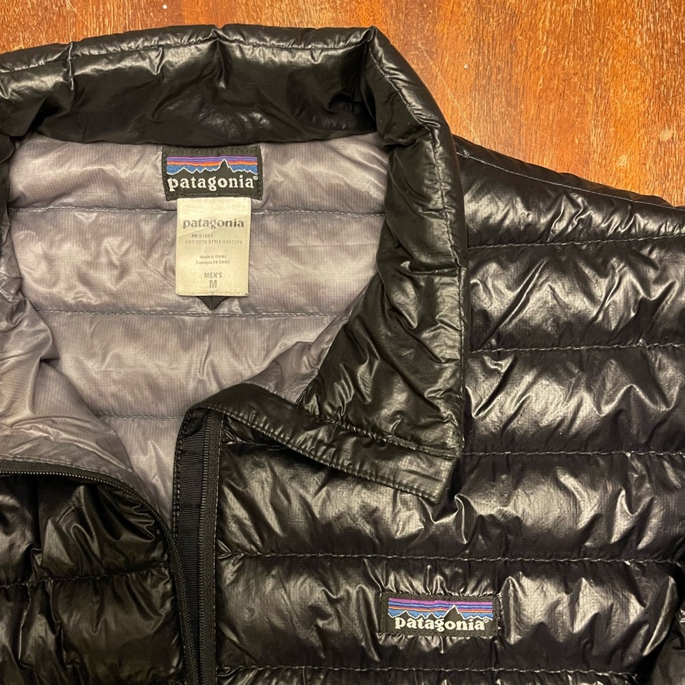 Patagonia Men’s Down Puffer Jacket Size Medium